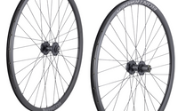 Bontrager Affinity TLR 6-Bolt Disc 700c Road Bike Black/Silver Wheel